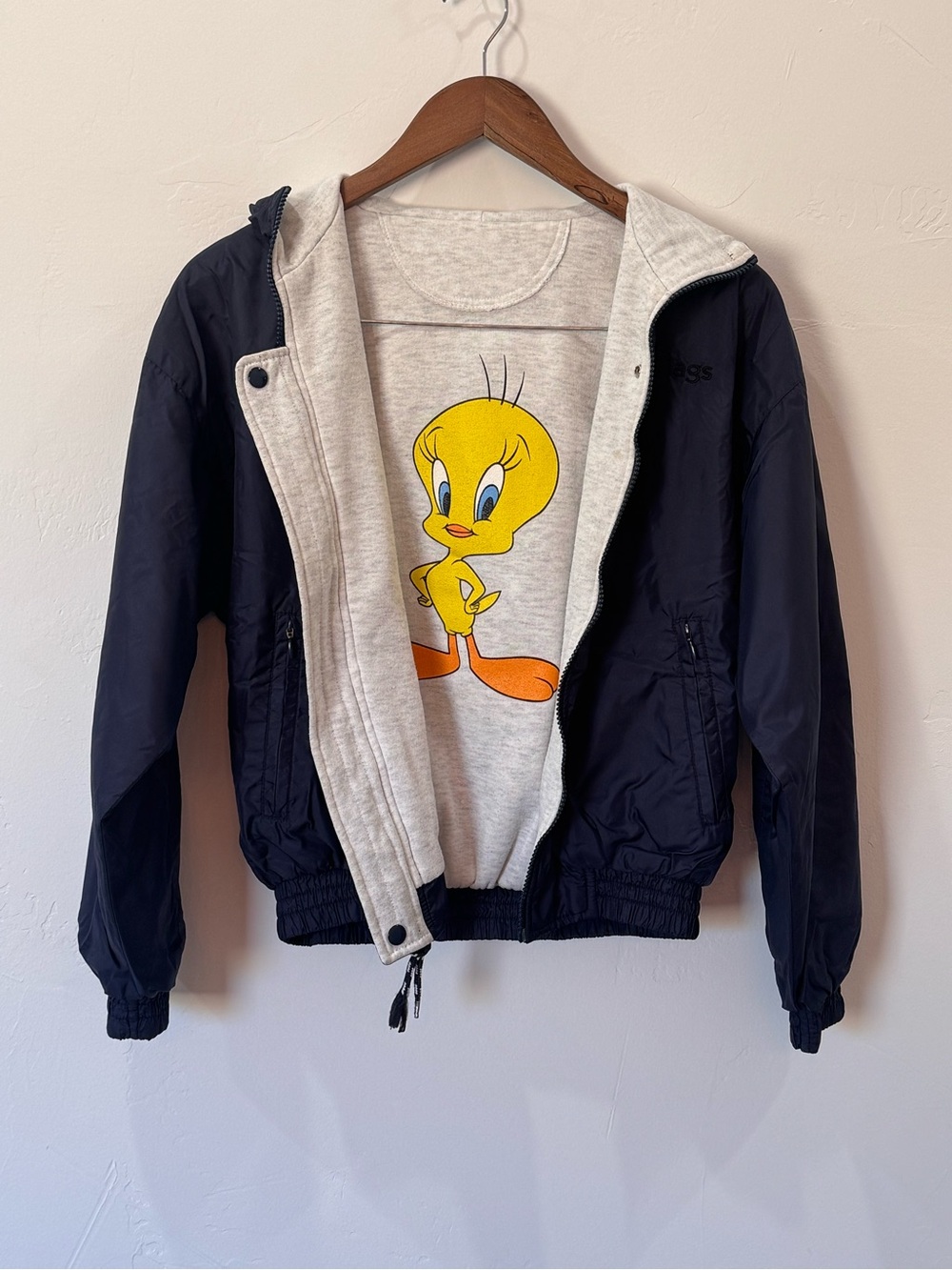 Vintage Six Flage Warner Brothers Tweety Bomber Jacket Reversible Size Large